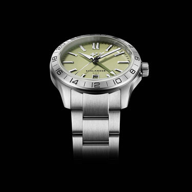 Christopher Ward C63 Sealander GMT 39mm – Pistachio
