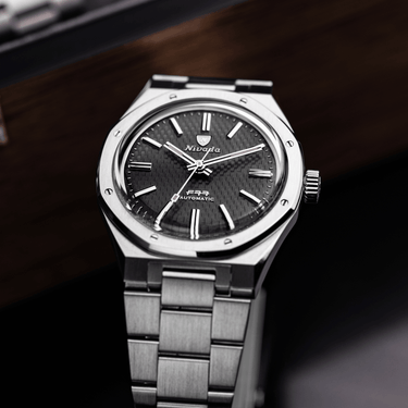 F77 Black No Date - Nivada Grenchen
