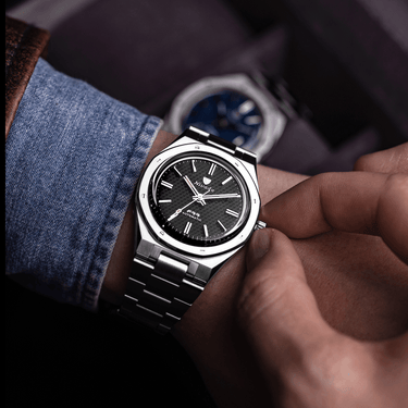 F77 Black No Date - Nivada Grenchen